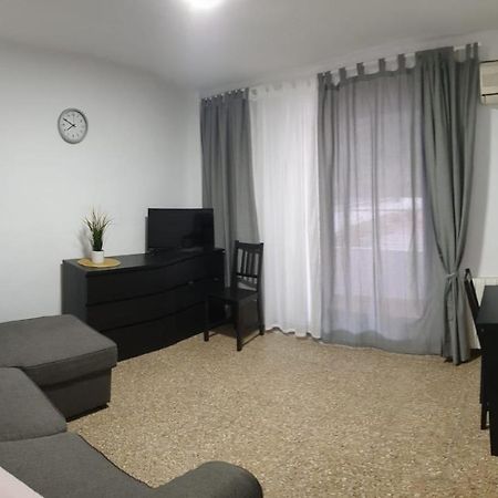 ולנסיה Apartment For 6 People. מראה חיצוני תמונה