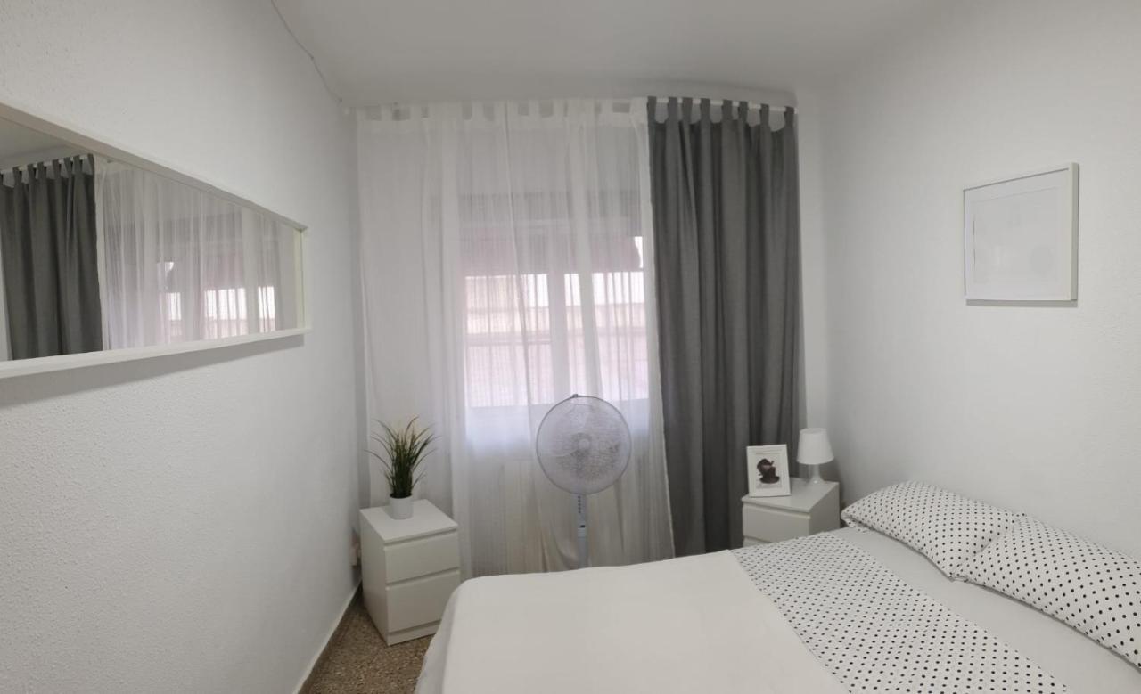 ולנסיה Apartment For 6 People. מראה חיצוני תמונה